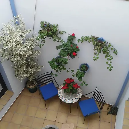 Azahar Guest house 2*